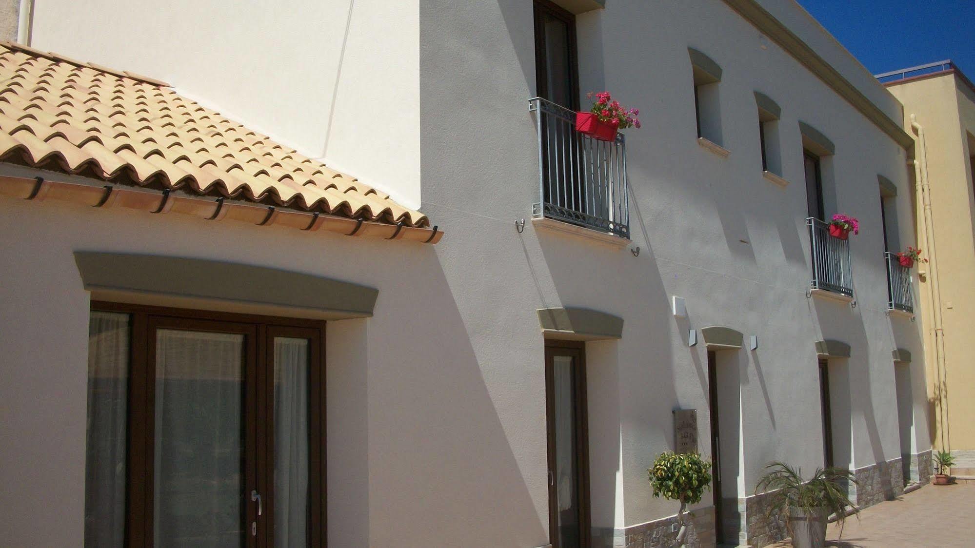 Siciliantica Bed and Breakfast Rilievo Exteriör bild